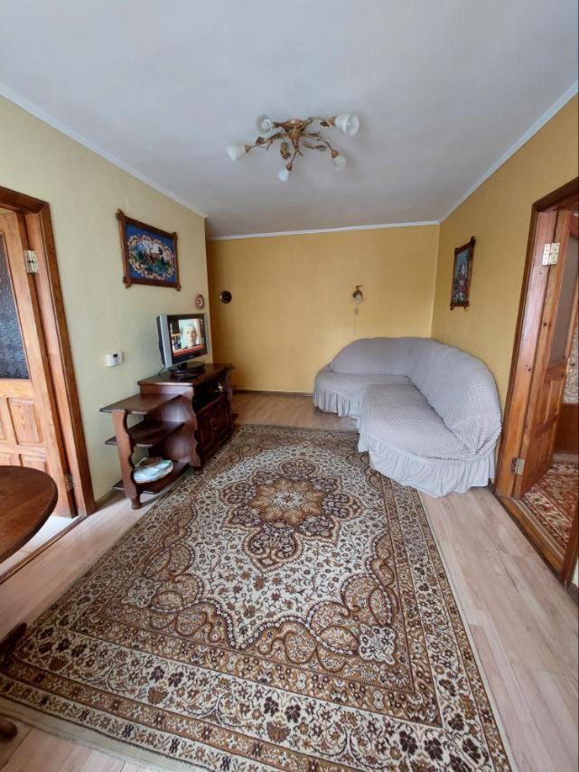Apartment On Voli Avenue 21 Lutsk Exterior photo